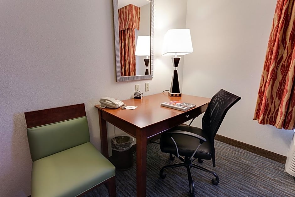 Hampton Inn & Suites Cape Coral / Fort Myers