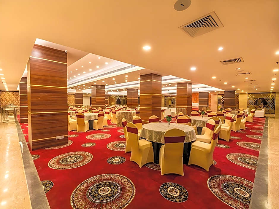 Divine Clarks Inn Suites