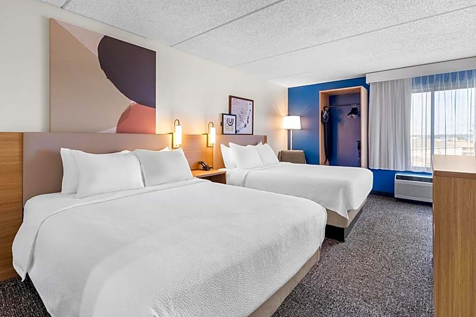 Spark by Hilton Green Bay