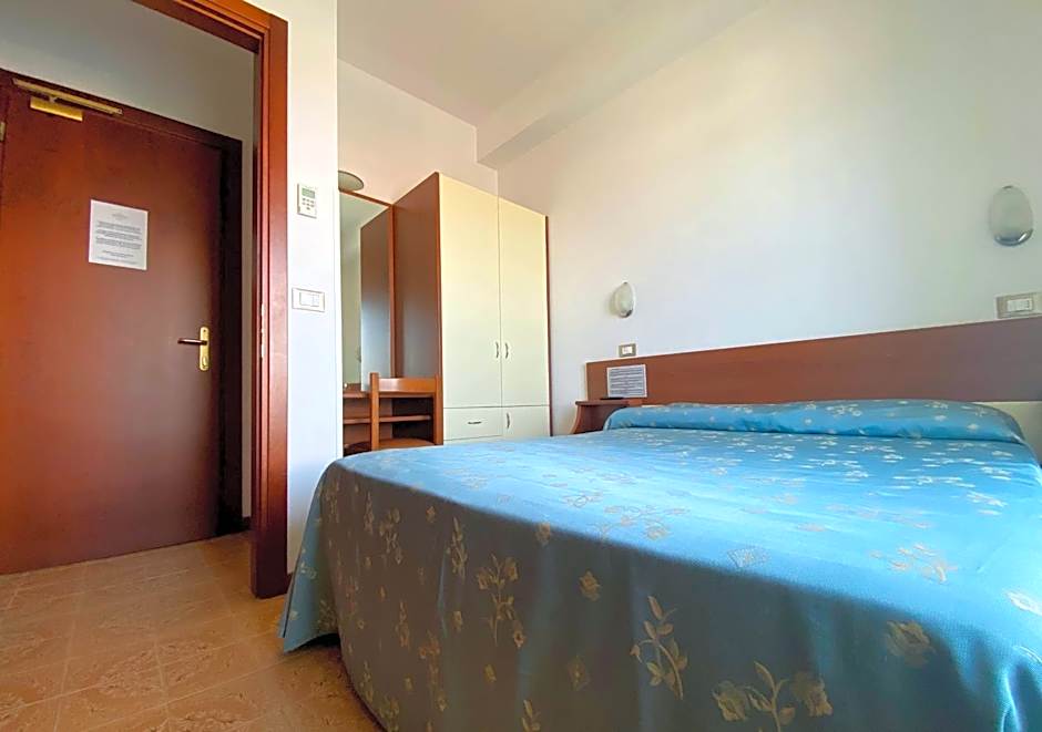 Hotel Sayonara