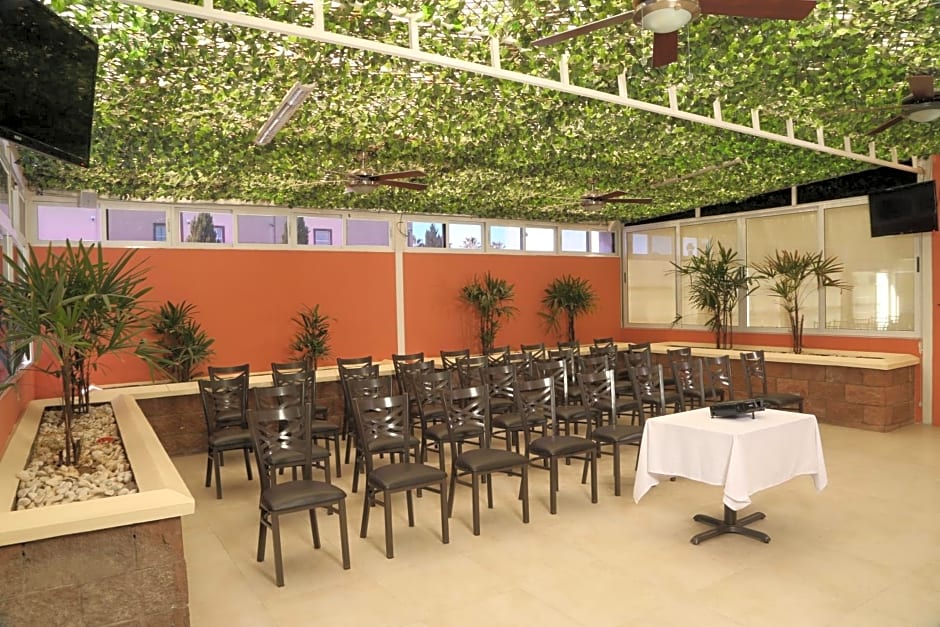 Copper Canyon Boutique Hotel