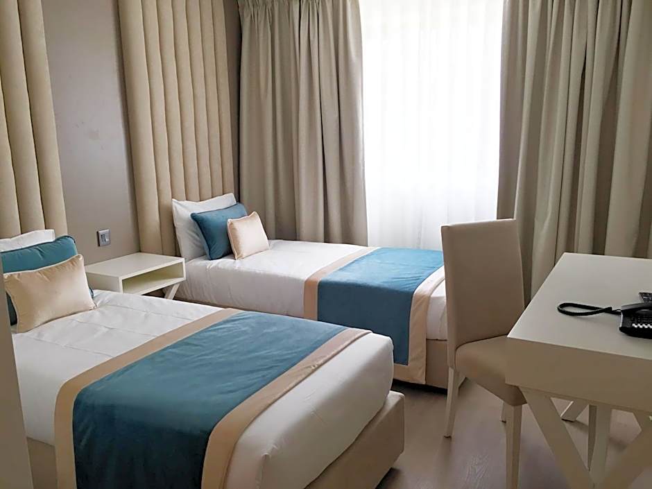 HOTEL LES 3 VALLÉES