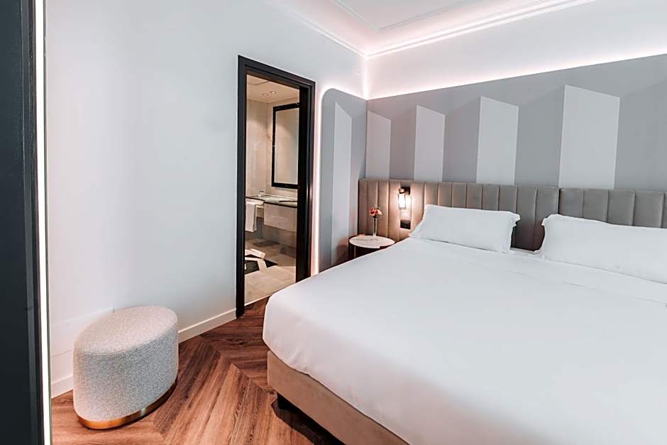 Photo 1 of 10 of Deluxe Junior Suite