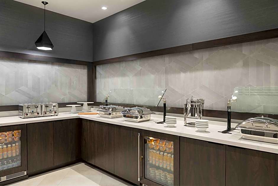 Staybridge Suites Boston Logan Airport - Revere By IHG