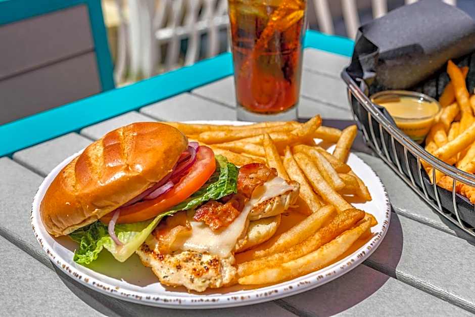 Dolphin Sands Clearwater Beach, an Ascend Collection Hotel