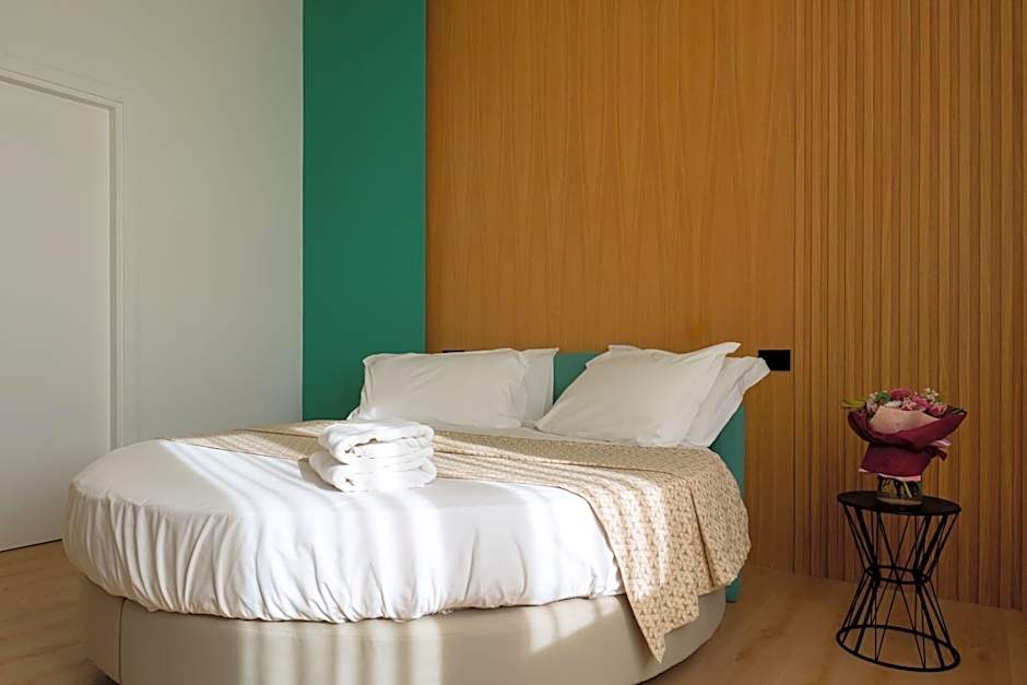 Plana Hotel