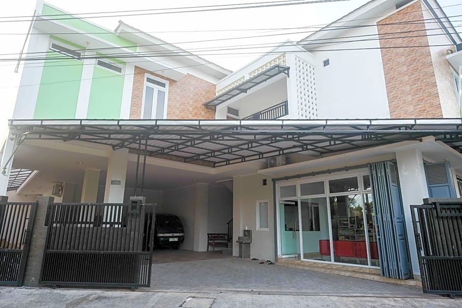 RedDoorz Syariah near Transmart Pabelan Solo