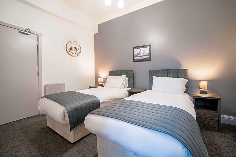 Photo 1 of 4 of 2 Twin Beds