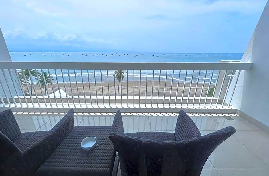 Grand Inna Samudra Beach