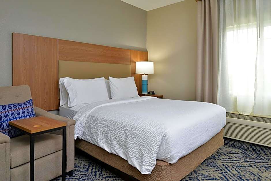 Candlewood Suites Kansas City Northeast By IHG