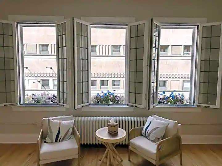 The Historic Lyric Presidential Suite