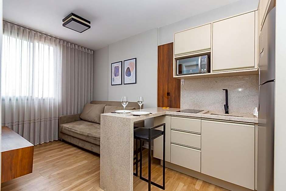 Apto confortável Centro/Batel