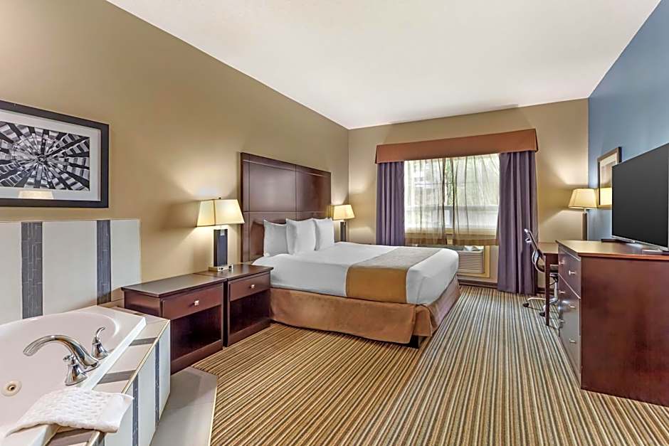 Best Western Plus Fort Saskatchewan Inn & Suites