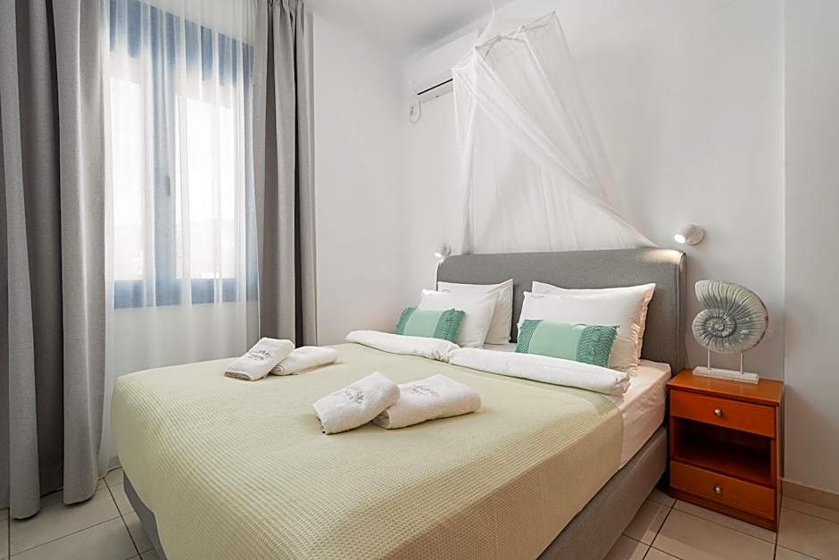 Finikas Studios & Apartments - Kalamaki Holidays