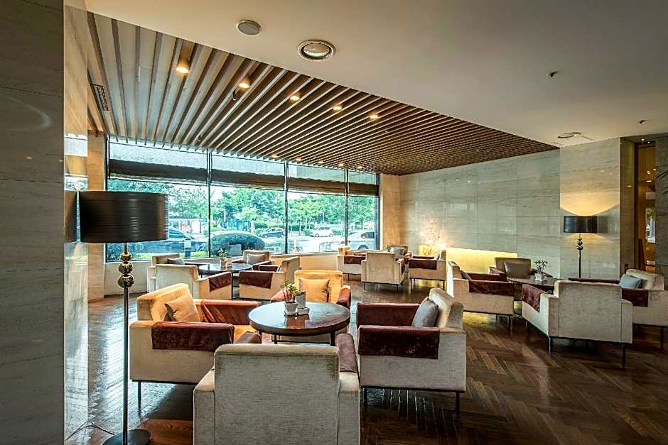 SHANGRIA BEACH TOURIST HOTEL