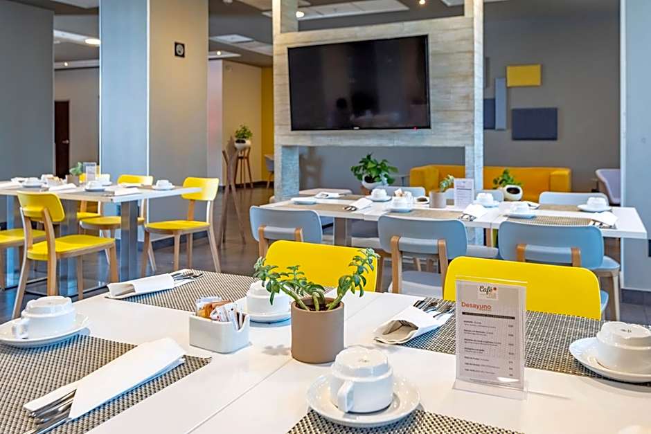 City Express Plus by Marriott Guadalajara Palomar