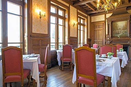 Clos de Vallombreuse, The Originals Relais (Relais du Silence)