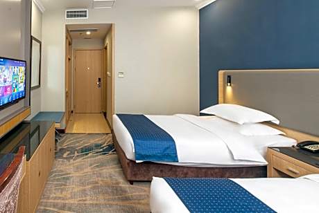 2 Twin Beds Superior Room Non Smoking