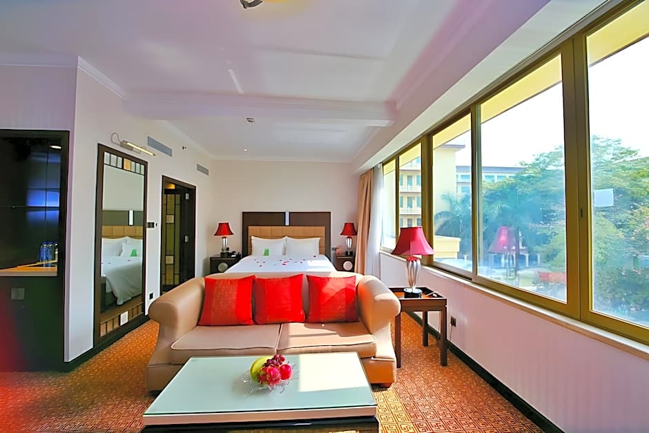 Dong Fang Hotel Guangzhou