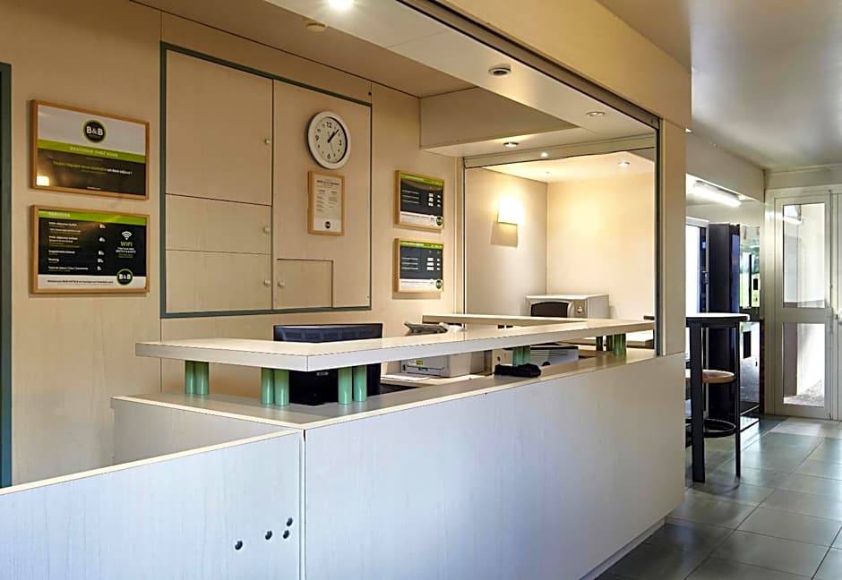 B&B HOTEL Saclay