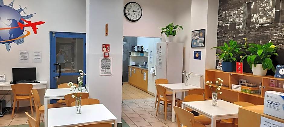 Warsaw Hostel Centrum Private Rooms & Dorms