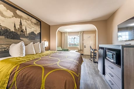Business King Suite - Non-Smoking
