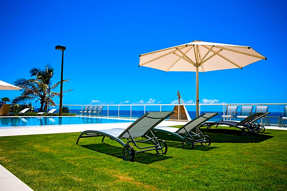 Paradise Centre Apartments