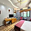 Royal Castle Grand