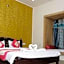 Hotel Marina Mahal