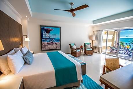 Master Suite One Bedroom 1 King Bed Oceanfront - Gmf