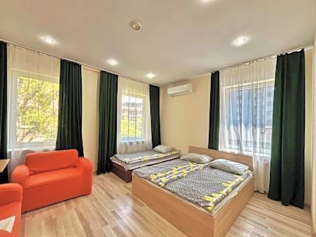 Triple Room with Bathroom