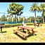 Sunrise Surprise 9th floor 2BR 2 BA King Suite Beach shuttle, heated pool!