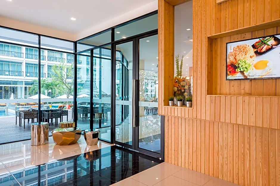 Hotel J Residence (SHA Plus)