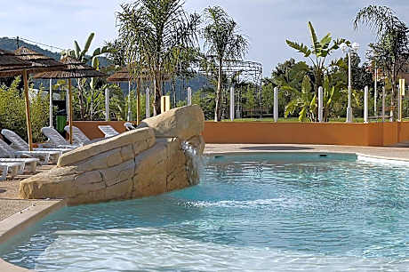 Appart Hotel Lou Castelet