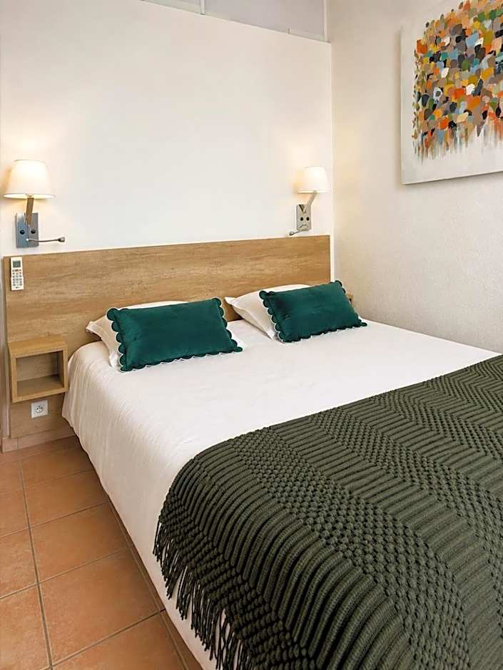 Hotel Alata