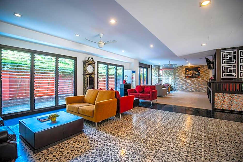 Ratana Hotel Chalong