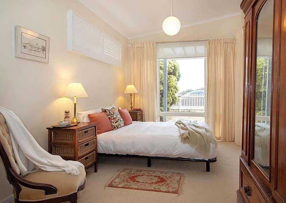 PORT WILLUNGA DREAMING a beach front experience