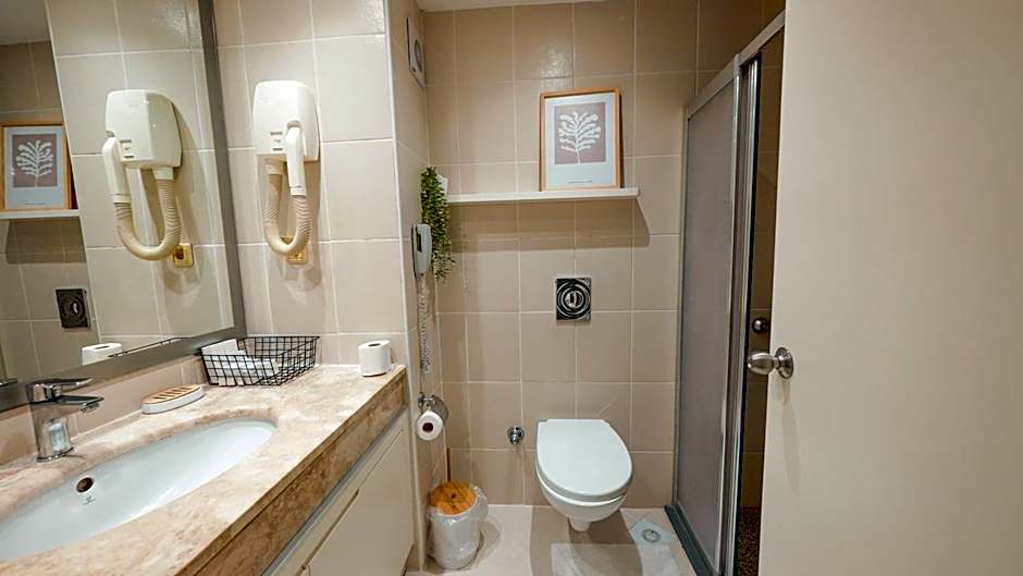 Lycus River Thermal Hotel