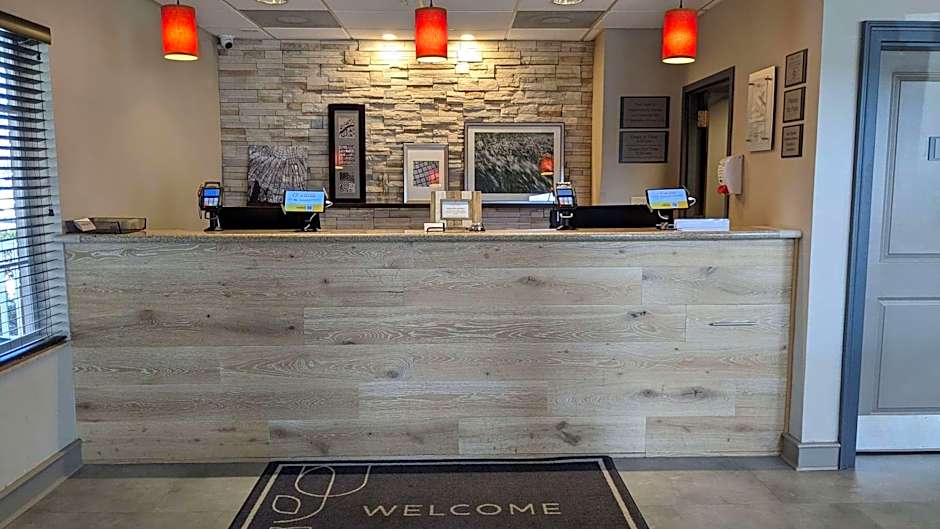 Country Inn & Suites by Radisson, Covington, LA