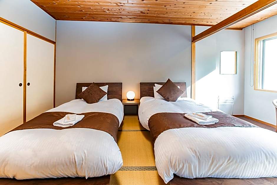 Nomad Hakuba