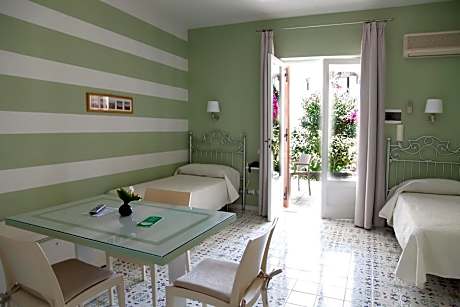 Studio (3 Adults)