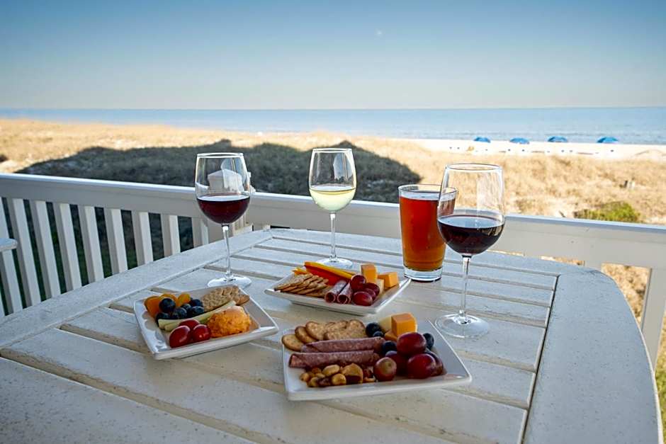 Elizabeth Pointe Lodge