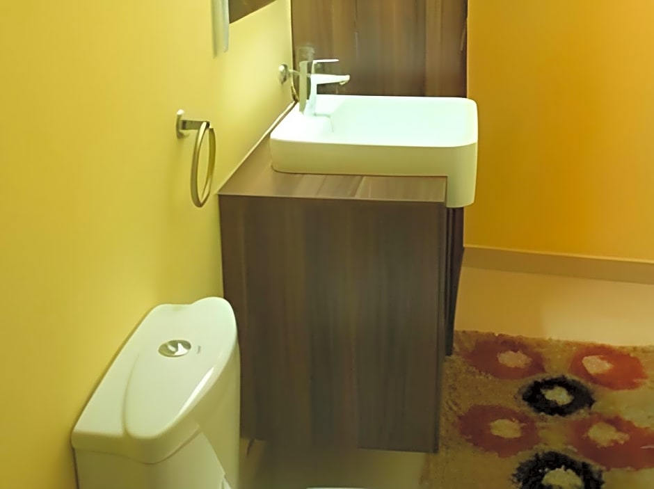 Le Cactus Guest House