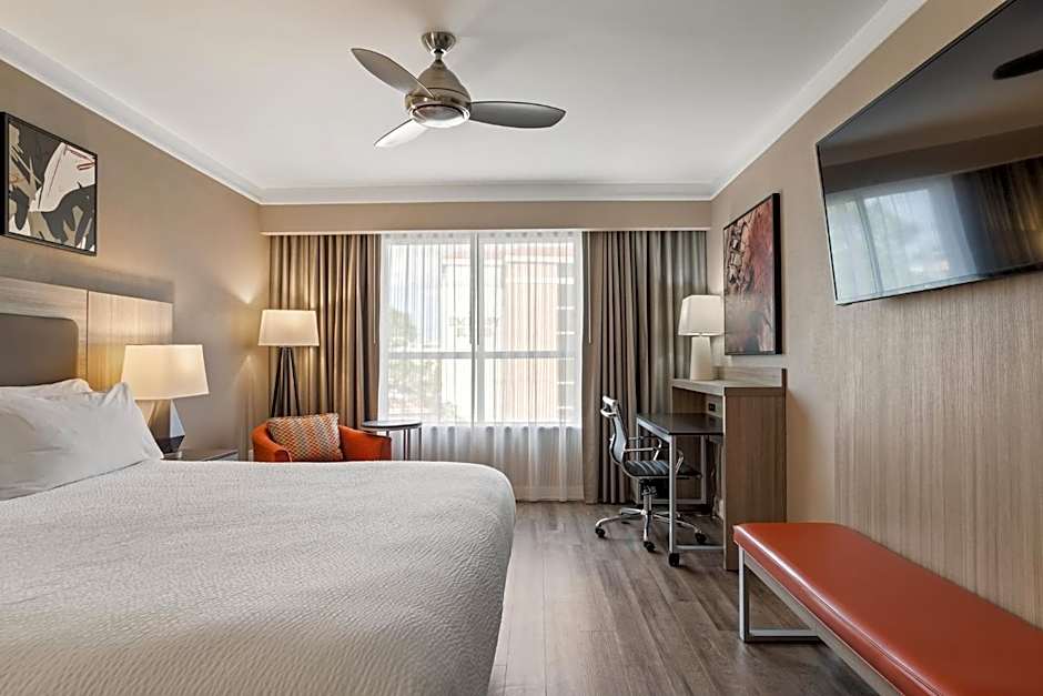 Holiday Inn Baton Rouge College Drive I-10 By IHG