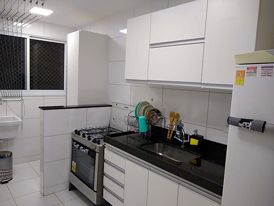 Edf Gil Nogueira - Praia do Morro - GUARAPARI - ES - Brasil - 4º Andar TELA Proteção - FRENTE Sol Manhã - 02 quartos com Split - WIFI - Varanda Gourmet com CHURRASQUEIRA - 02 elevadores - 01 Vaga - PISCINA - Sauna - Portaria 24 HRS - 50m da Praia do Morro