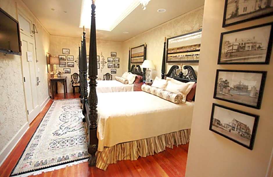 The Campbell Hotel