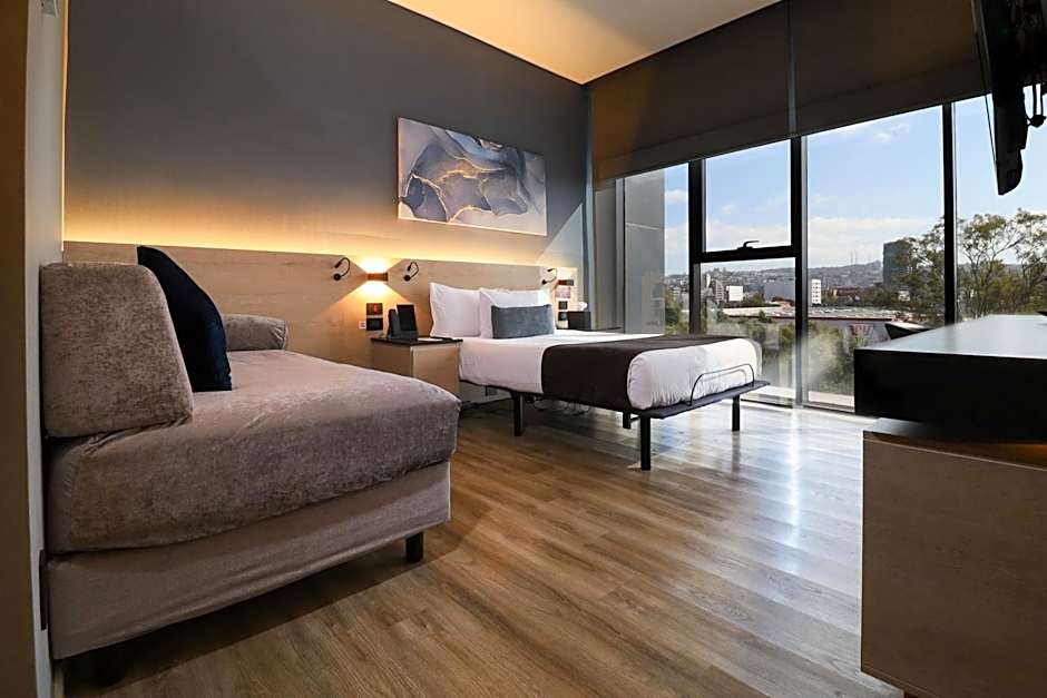 QUARTZ HOTEL & SPA