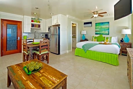 Luxury Suite with Ocean View