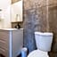 L203 New studio apt 1Bdrm 1bath AC Rooftop