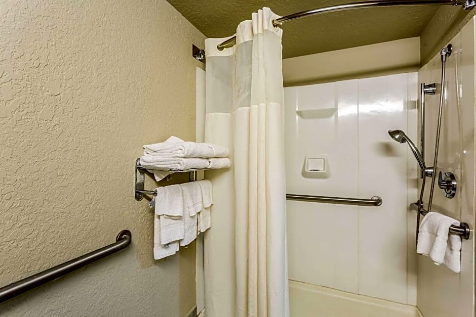 Quality Inn & Suites El Paso I-10